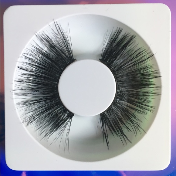 Kawaii Eyelashes - Picture 3 of 5